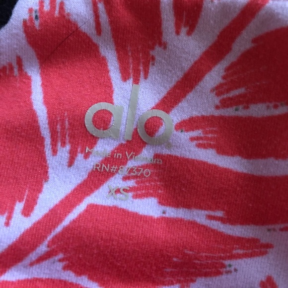 ALO. Palm Springs Guava Airbrush Leggings - Picture 11 of 11